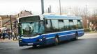 Кметът настоява автобусните билети да поевтинеят, превозвачите се дърпат