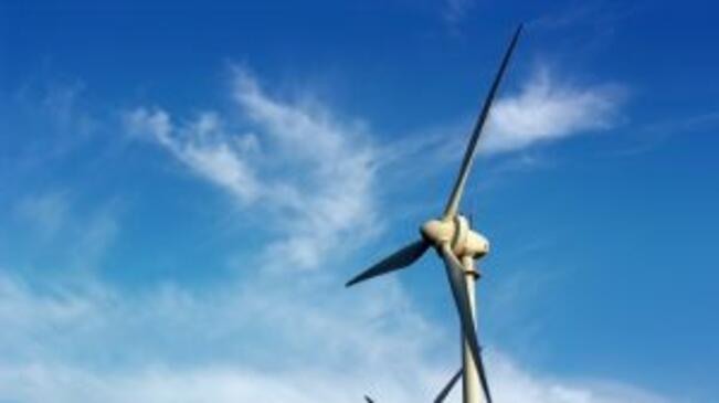 Ловешка фирма пусна най-големия ветрогенератор у нас