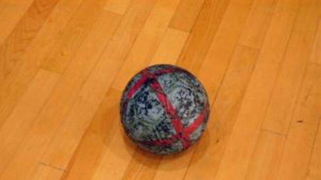 Етърки биха "Бъки" с 28:23