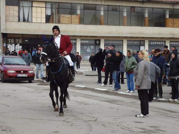 Надбягване с коне организираха и в с. Бутово