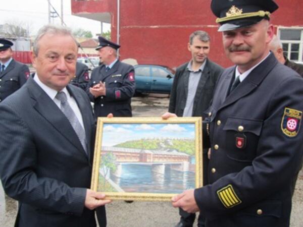 Почетен медал за директора на пожарната в Ерфурт