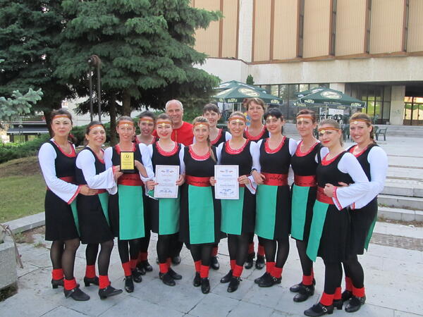 1000 танцьори „разлюляха“ Търновград