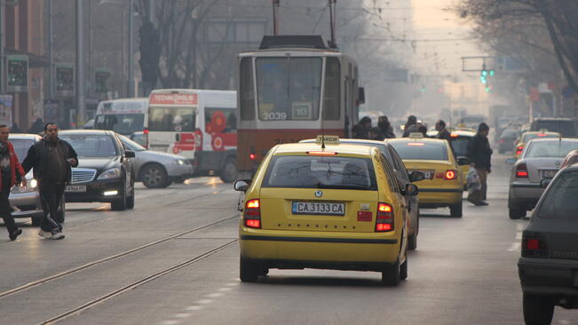 Над 200 хил. лв. укриват таксиметраджиите в Габрово