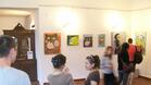 Млади художници представят картини в „Таралеж“