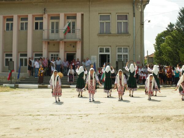 Две русенски села отпразнуваха жътвата