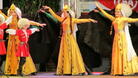 Посланията на Ансамбъл "Казбек" изразени в носия и танц
