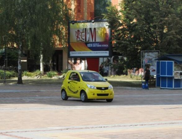 Кметът на Ловеч подкара електромобил