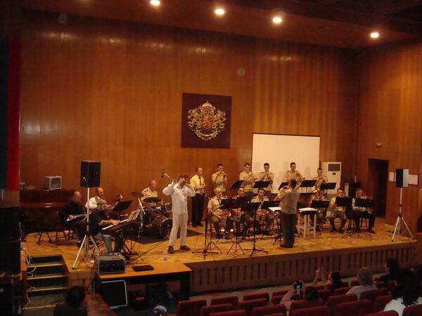 Военен биг бенд