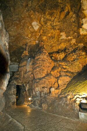 Пещерата Съева дупка