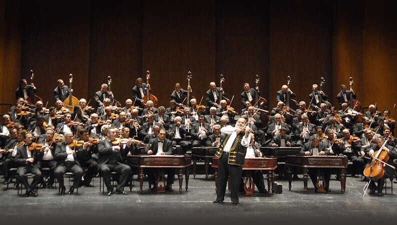 Нов репертоар на "100-те унгарски цигулки" 