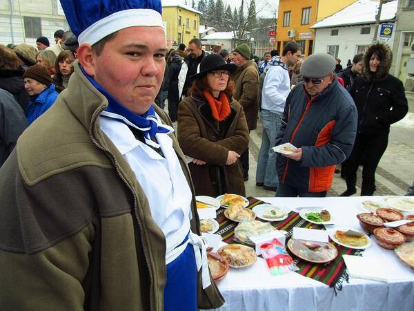 Празник на сланината и греяната ракия