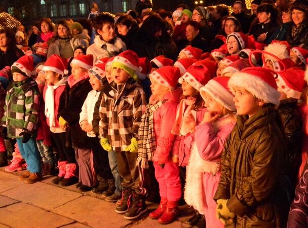 "В очакване на Коледа" и във В. Търново