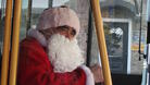 Дядо Коледа подкара автобус
