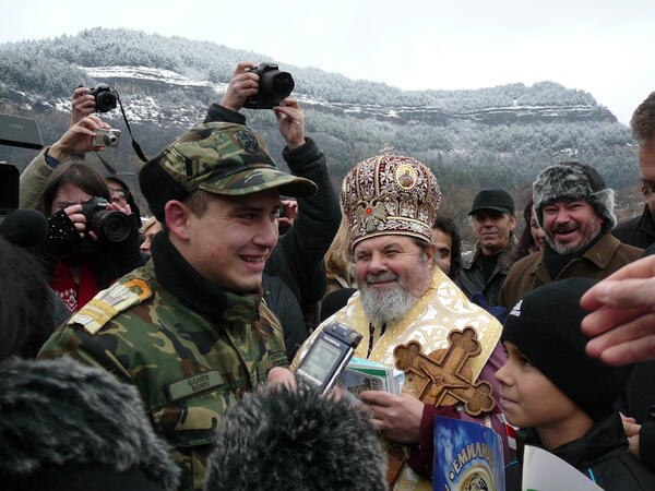 Пламен извади кръста на Йордановден