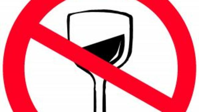 Забраниха алкохола в Ловеч
