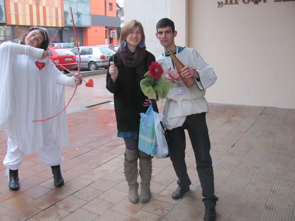 Доброволци от 5 общини обичаха с "валентинки"
