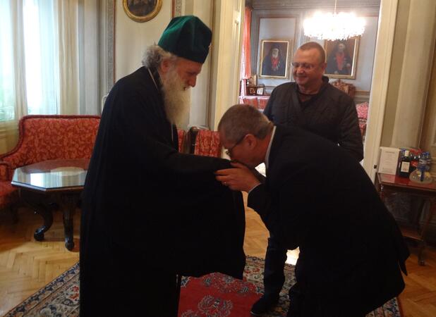 Патриарх Неофит се срещна с областния управител