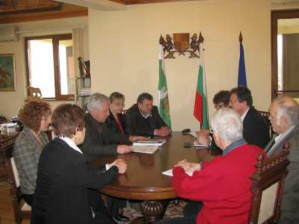Швейцарска делегация на гости в Трявна
