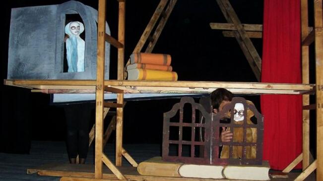 „Красавицата и звярът“ на сцената на Куклен театър ВЕСЕЛ