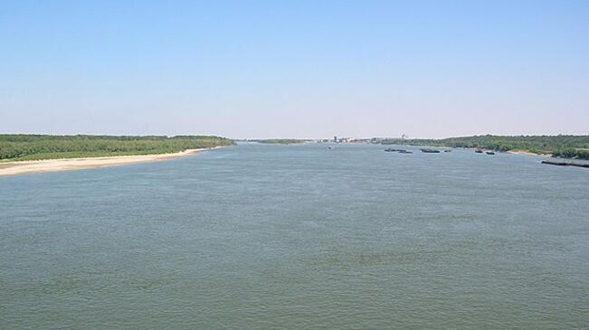Нивото на Дунав край Свищов - нагоре