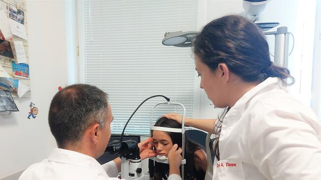 Офталмолозите на „Александровска“ спасиха окото на дете със сложна интервенция