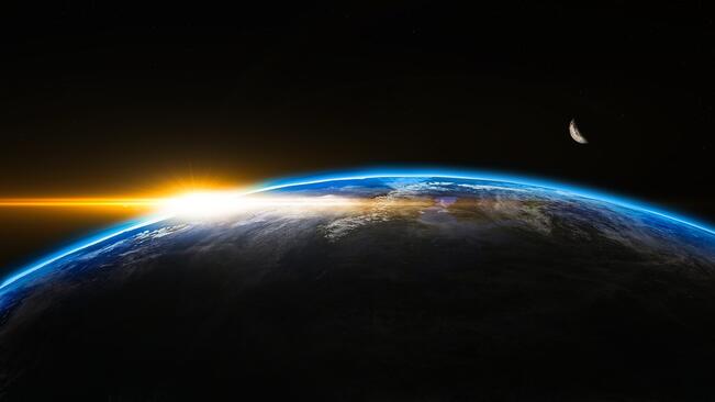 Мощна вълна космическа светлина с рекордна енергия е повлияла на земната атмосфера
