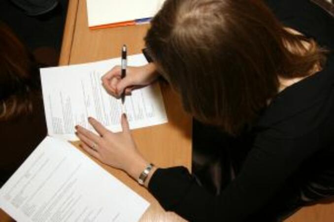ВТУ проведе изпита по български език и литература