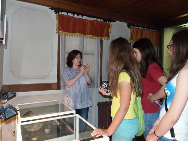 Млади академици посетиха Къщата на Калиопа