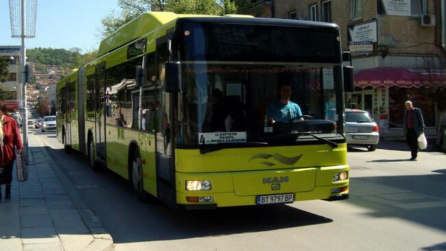 Подобряват градския транспорт в Тетевен